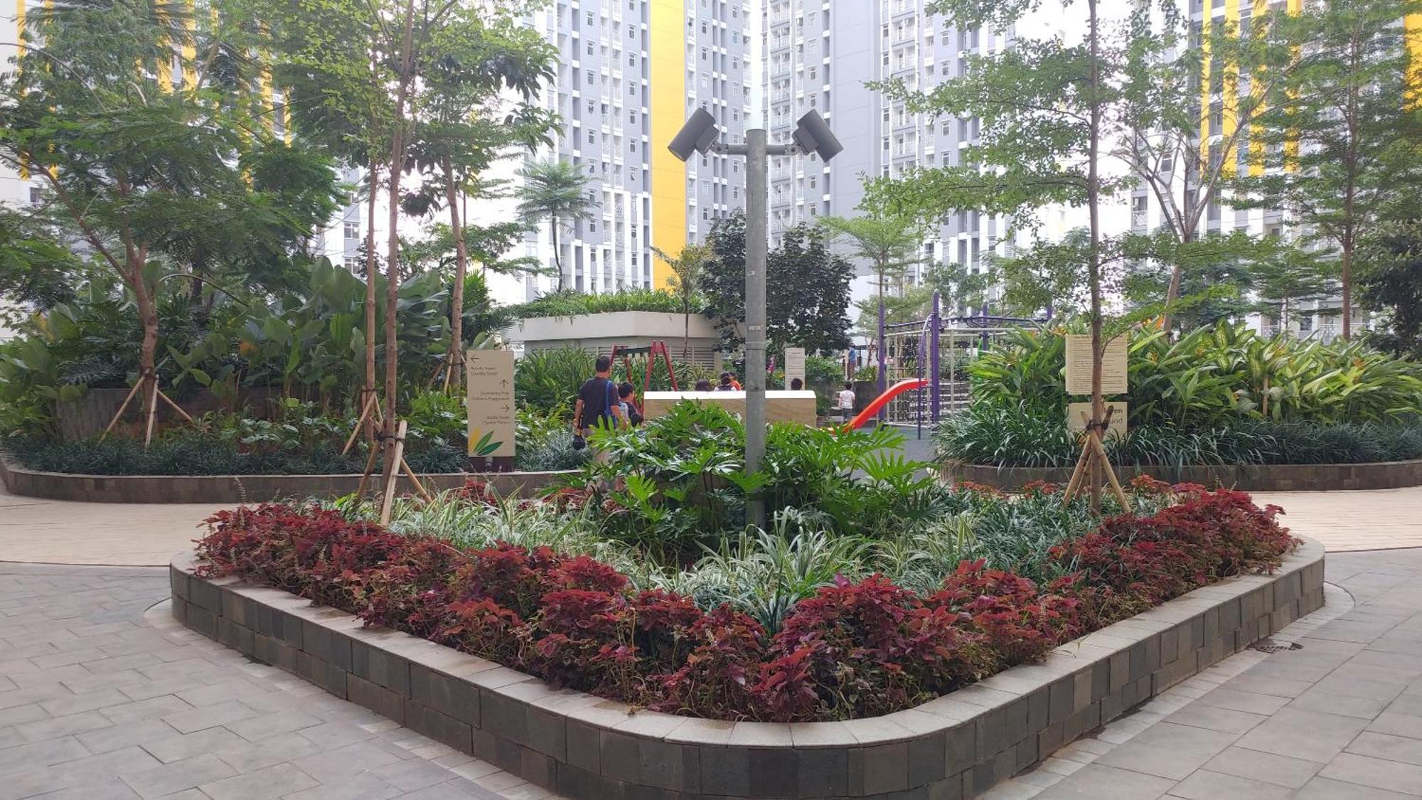 Modern And Comfortable Studio Apartment Springlake Summarecon Near Summarecon By Travelio Bekasi Exterior photo